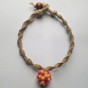 Choker necklace hemp with Roses pendant